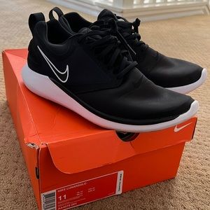 Men’s Nike Lunarsolo, black size 11